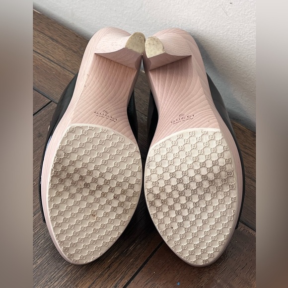 EUC Gucci Hysteria Black Patent Leather Platform Open Toe Sandals Womens size 9 - Picture 7 of 13